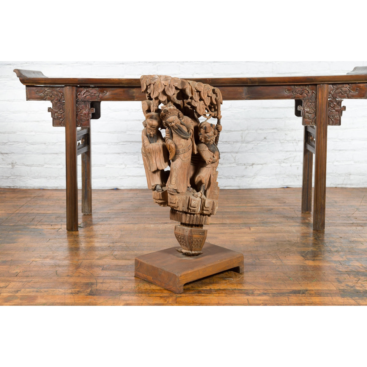 Chinese Qing Dynasty Hand-Carved Wooden Temple Corbel with Detailed Figures-12. Asian & Chinese Furniture, Art, Antiques, Vintage Home Décor for sale at FEA Home