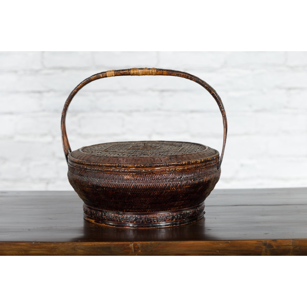 19th Century Chinese Qing Dynasty Handwoven Rattan and Bamboo Basket with Handle-3. Asian & Chinese Furniture, Art, Antiques, Vintage Home Décor for sale at FEA Home