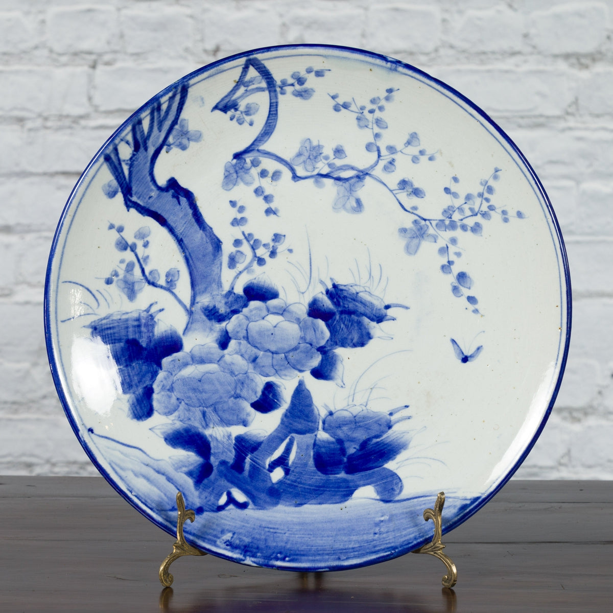 19th Century Japanese Porcelain Plate with Hand-Painted Blue and White Décor-4. Asian & Chinese Furniture, Art, Antiques, Vintage Home Décor for sale at FEA Home