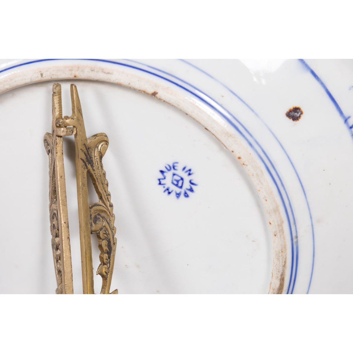 19th Century Japanese Porcelain Plate with Hand-Painted Blue and White Décor-12. Asian & Chinese Furniture, Art, Antiques, Vintage Home Décor for sale at FEA Home