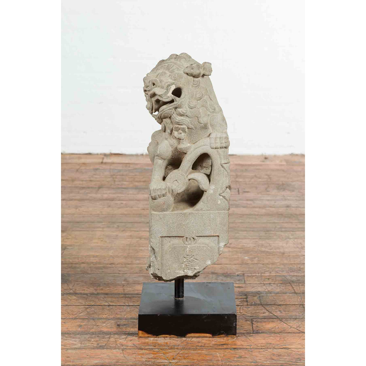 Chinese Qing Dynasty Mid 19th Century Hand-Carved Foo Dog Temple Decoration-8. Asian & Chinese Furniture, Art, Antiques, Vintage Home Décor for sale at FEA Home