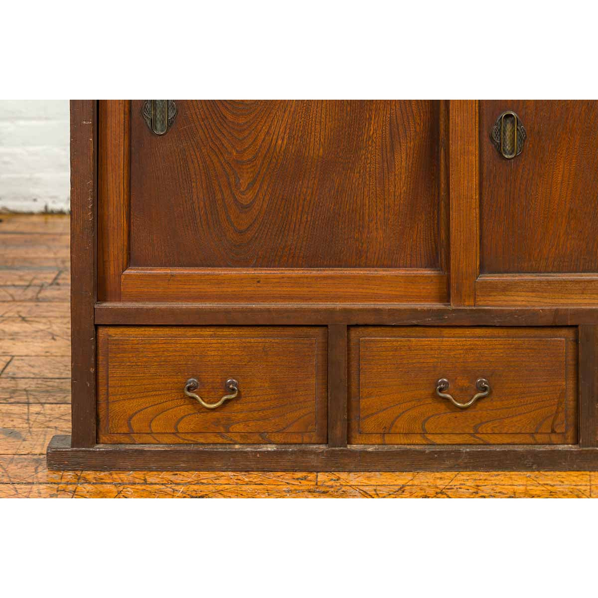 Japanese 19th Century Keyaki Wood Buffet with Sliding Doors and Three Drawers-8. Asian & Chinese Furniture, Art, Antiques, Vintage Home Décor for sale at FEA Home