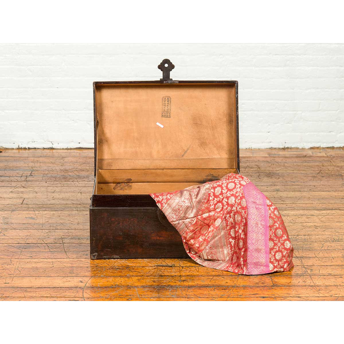 Chinese Qing Dynasty Camphor Blanket Chest with Distressed Patina and Brass Lock-3. Asian & Chinese Furniture, Art, Antiques, Vintage Home Décor for sale at FEA Home
