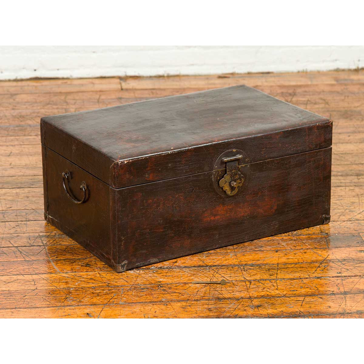 Chinese Qing Dynasty Camphor Blanket Chest with Distressed Patina and Brass Lock-4. Asian & Chinese Furniture, Art, Antiques, Vintage Home Décor for sale at FEA Home