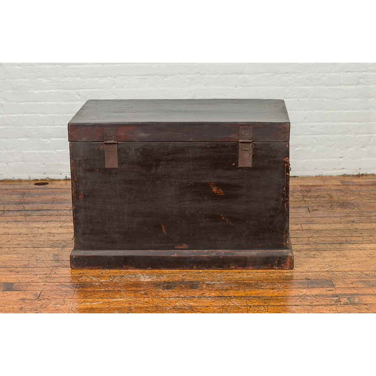 Chinese Antique Black Lacquered Dowry Chest with Polychrome Ceremonial Figures-6. Asian & Chinese Furniture, Art, Antiques, Vintage Home Décor for sale at FEA Home