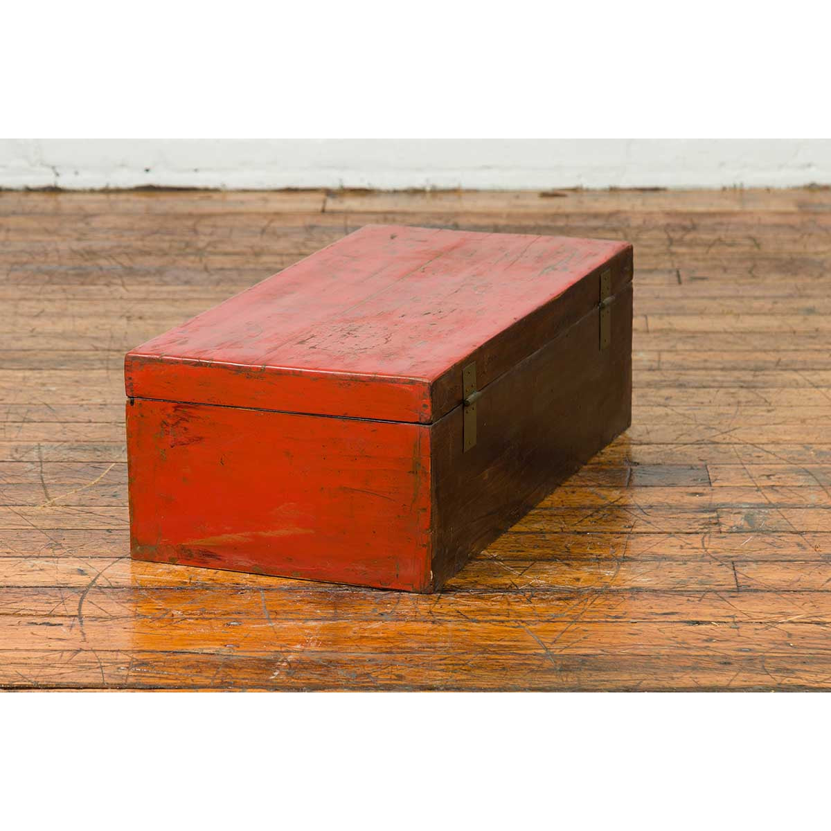 Chinese Vintage Red Lacquered Box with Golden Motifs and Bronze Hardware-11. Asian & Chinese Furniture, Art, Antiques, Vintage Home Décor for sale at FEA Home