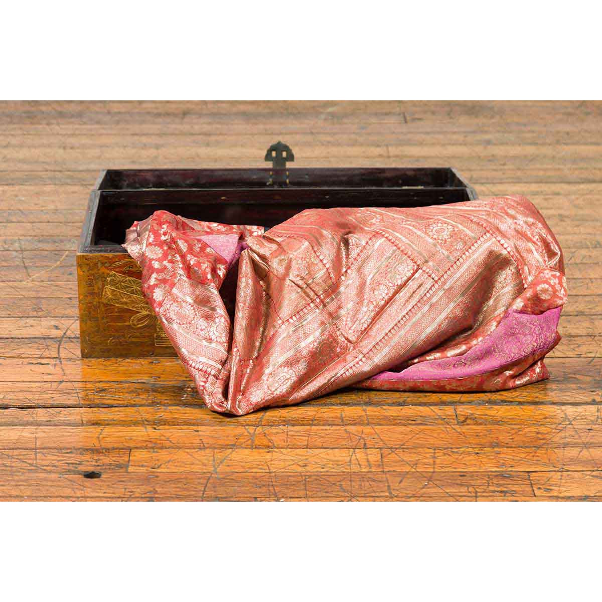 Chinese Vintage Red Lacquered Box with Golden Motifs and Bronze Hardware-3. Asian & Chinese Furniture, Art, Antiques, Vintage Home Décor for sale at FEA Home