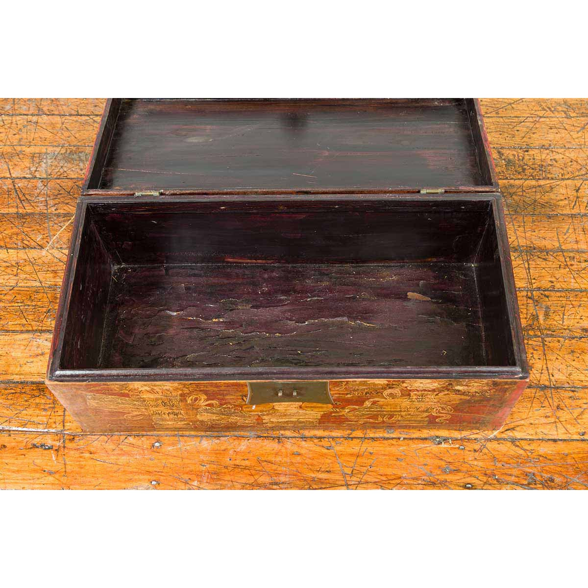 Chinese Vintage Red Lacquered Box with Golden Motifs and Bronze Hardware-8. Asian & Chinese Furniture, Art, Antiques, Vintage Home Décor for sale at FEA Home