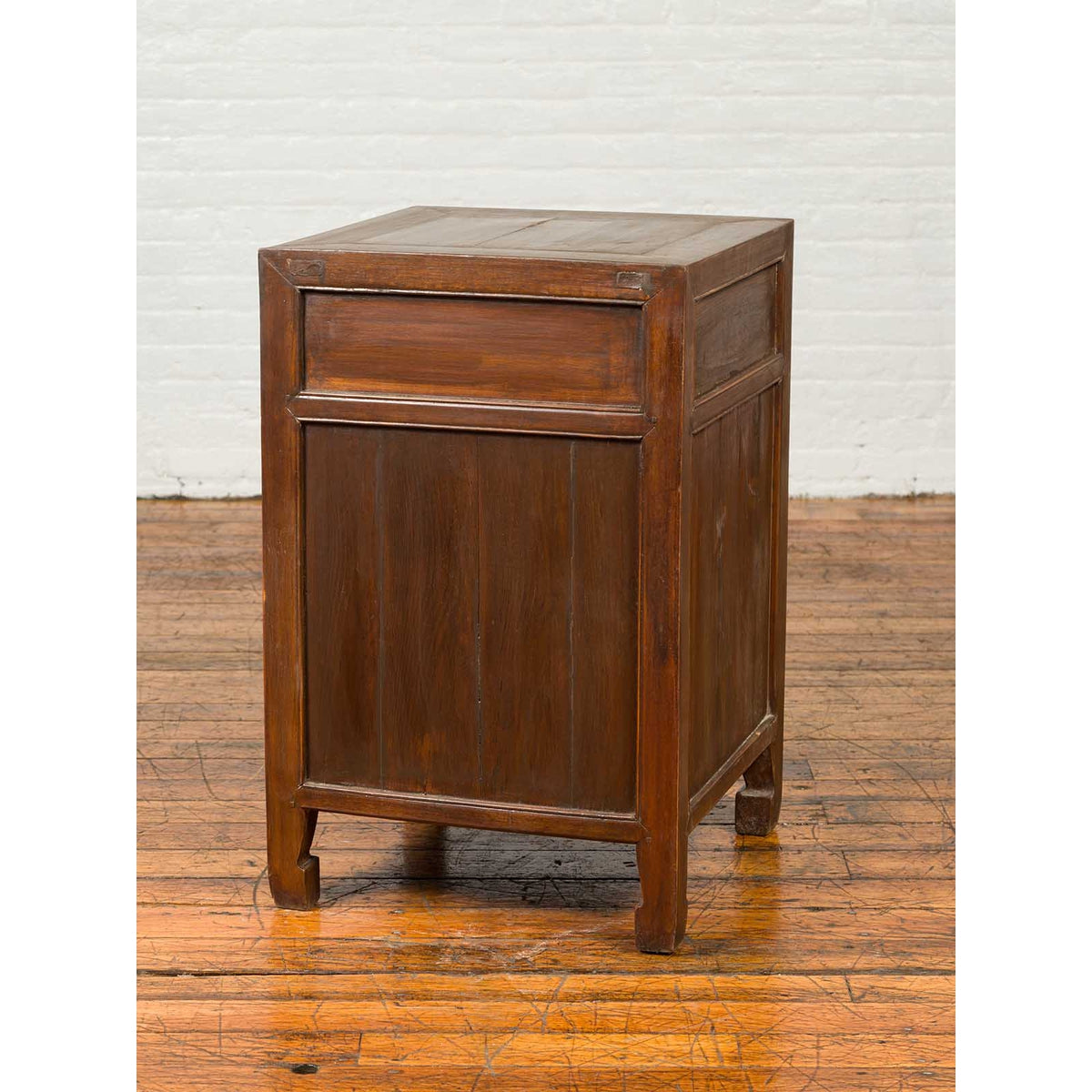 Vintage Chinese Midcentury Two-Toned Side Table with Drawer and Double Doors-6. Asian & Chinese Furniture, Art, Antiques, Vintage Home Décor for sale at FEA Home