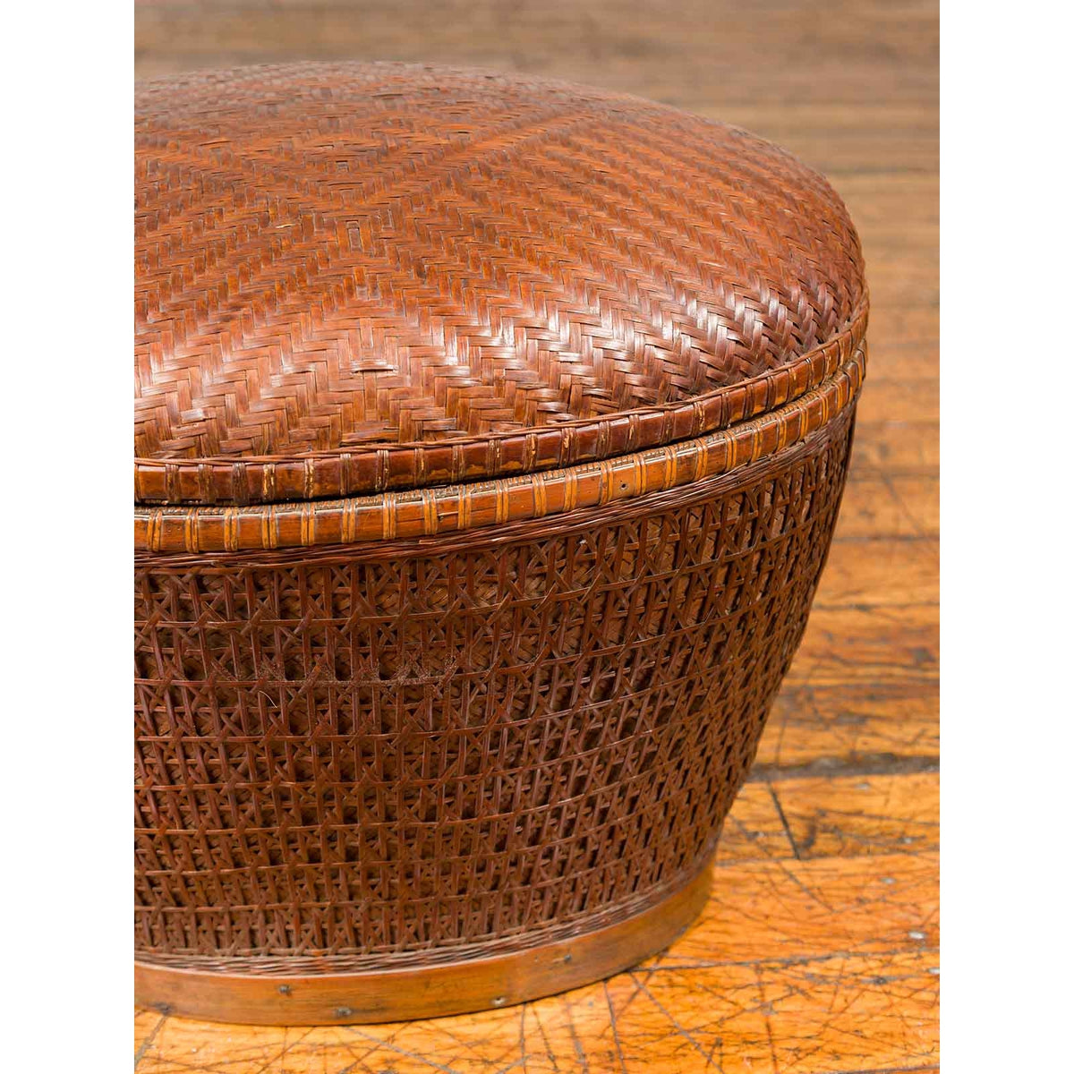 Vintage Chinese Oval Woven Rattan Basket with Lid and Geometric Motifs-6. Asian & Chinese Furniture, Art, Antiques, Vintage Home Décor for sale at FEA Home