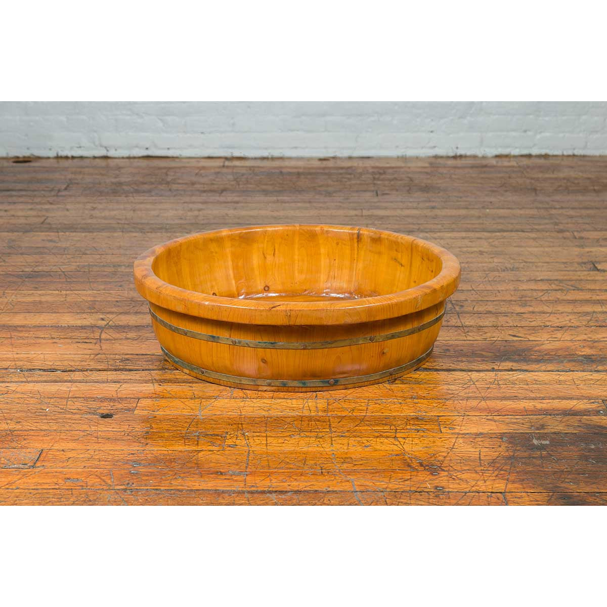 Chinese Qing Dynasty Period 19th Century Elm Round Rice Tray with Brass Braces-9. Asian & Chinese Furniture, Art, Antiques, Vintage Home Décor for sale at FEA Home