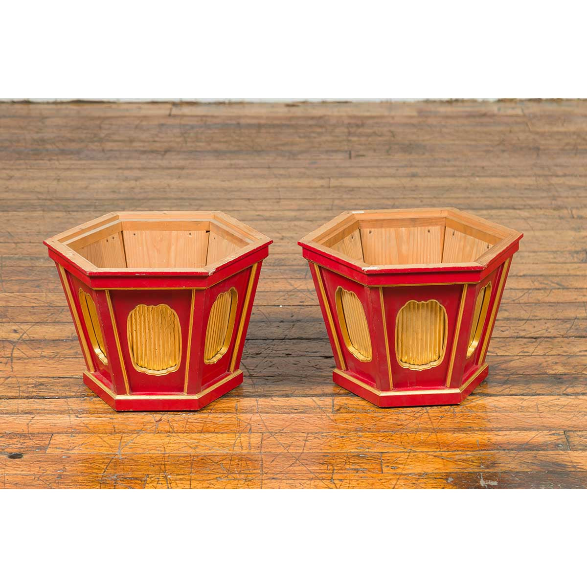 Japanese Taishō Gold and Red Lacquer Hexagonal Planters with Reeded Cartouches-3. Asian & Chinese Furniture, Art, Antiques, Vintage Home Décor for sale at FEA Home