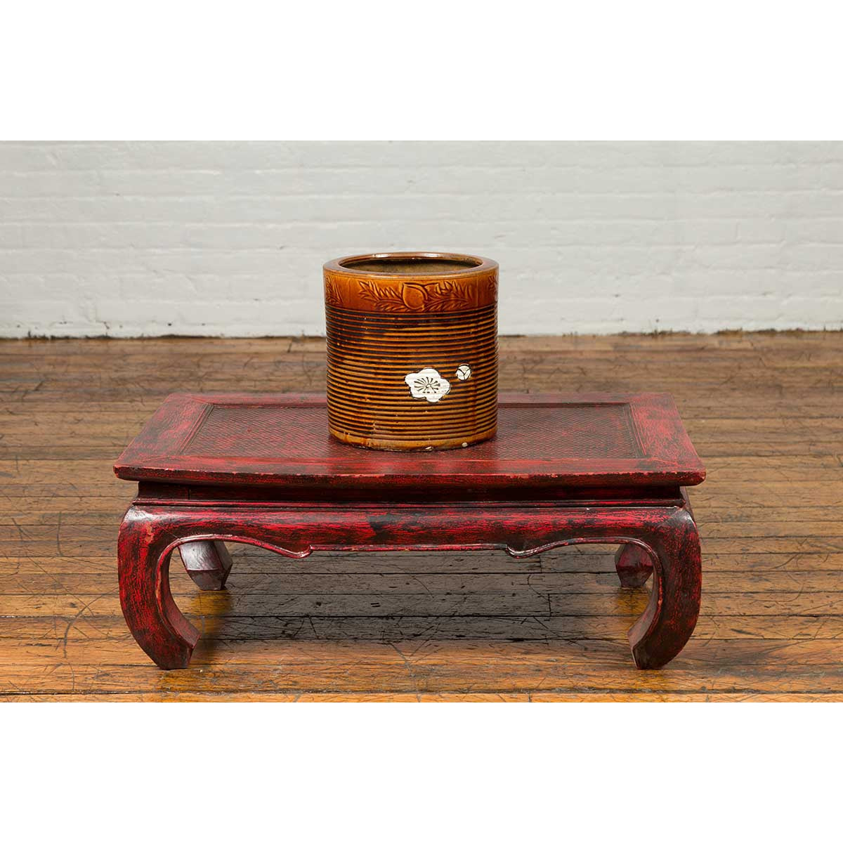 Japanese Meiji Period 19th Century Hibachi Planter with Burnt Patina and Flower-5. Asian & Chinese Furniture, Art, Antiques, Vintage Home Décor for sale at FEA Home