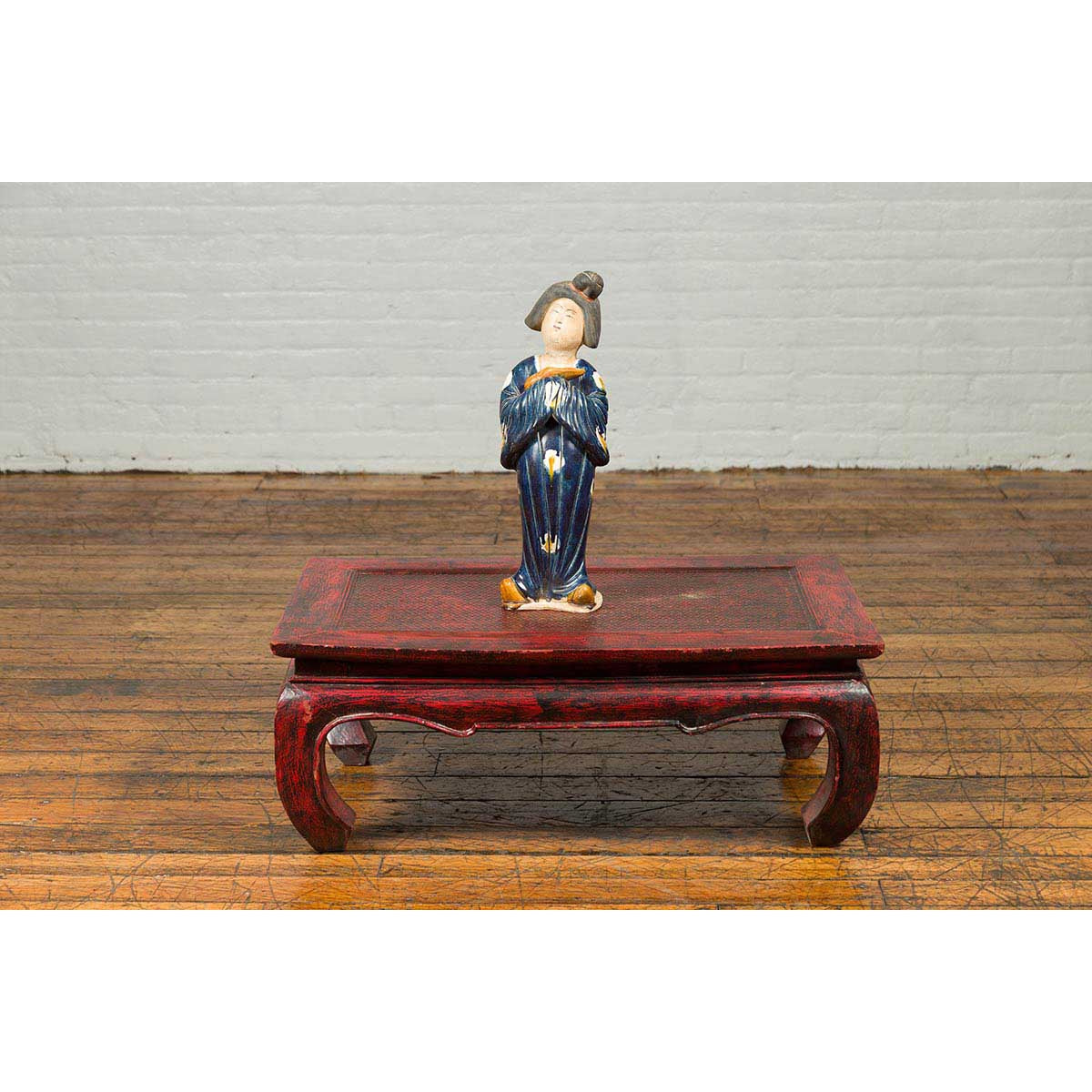 Small Chinese Statue of a Court Lady Wearing Blue Kimono and Holding a Baby-3. Asian & Chinese Furniture, Art, Antiques, Vintage Home Décor for sale at FEA Home