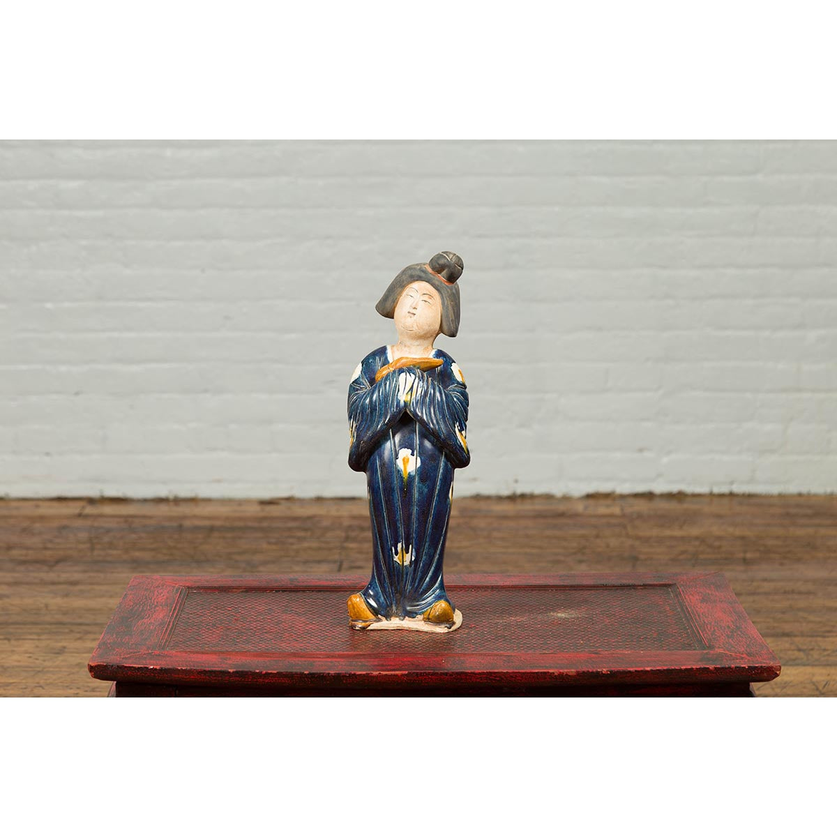 Small Chinese Statue of a Court Lady Wearing Blue Kimono and Holding a Baby-8. Asian & Chinese Furniture, Art, Antiques, Vintage Home Décor for sale at FEA Home