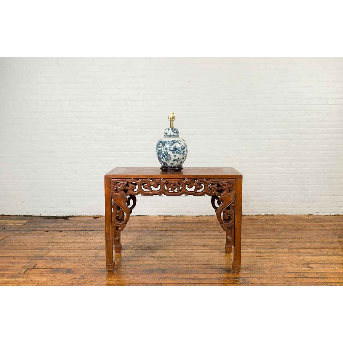 Vintage Chinese Blue and white Porcelain Lamp with Architectures and Landscapes-3. Asian & Chinese Furniture, Art, Antiques, Vintage Home Décor for sale at FEA Home
