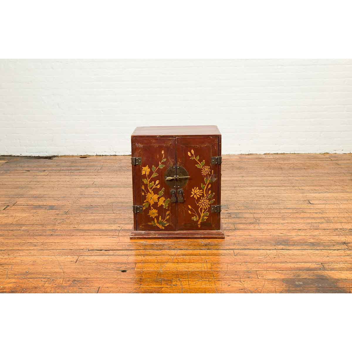 Chinese Qing Dynasty 19th Century Side Cabinet with Painted Floral Decor-13. Asian & Chinese Furniture, Art, Antiques, Vintage Home Décor for sale at FEA Home