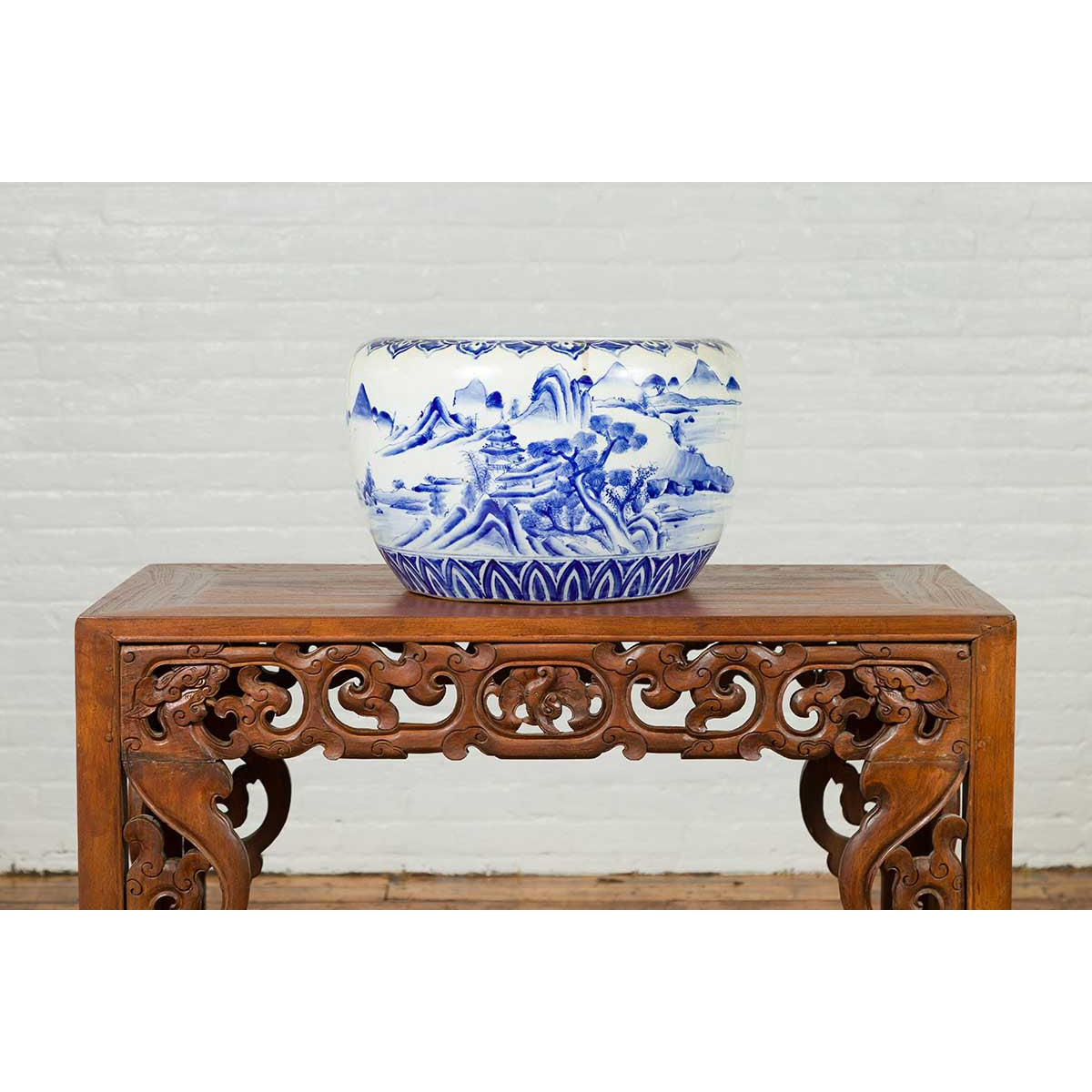 Japanese Meiji Period 19th Century Blue and White Round Porcelain Planter-5. Asian & Chinese Furniture, Art, Antiques, Vintage Home Décor for sale at FEA Home