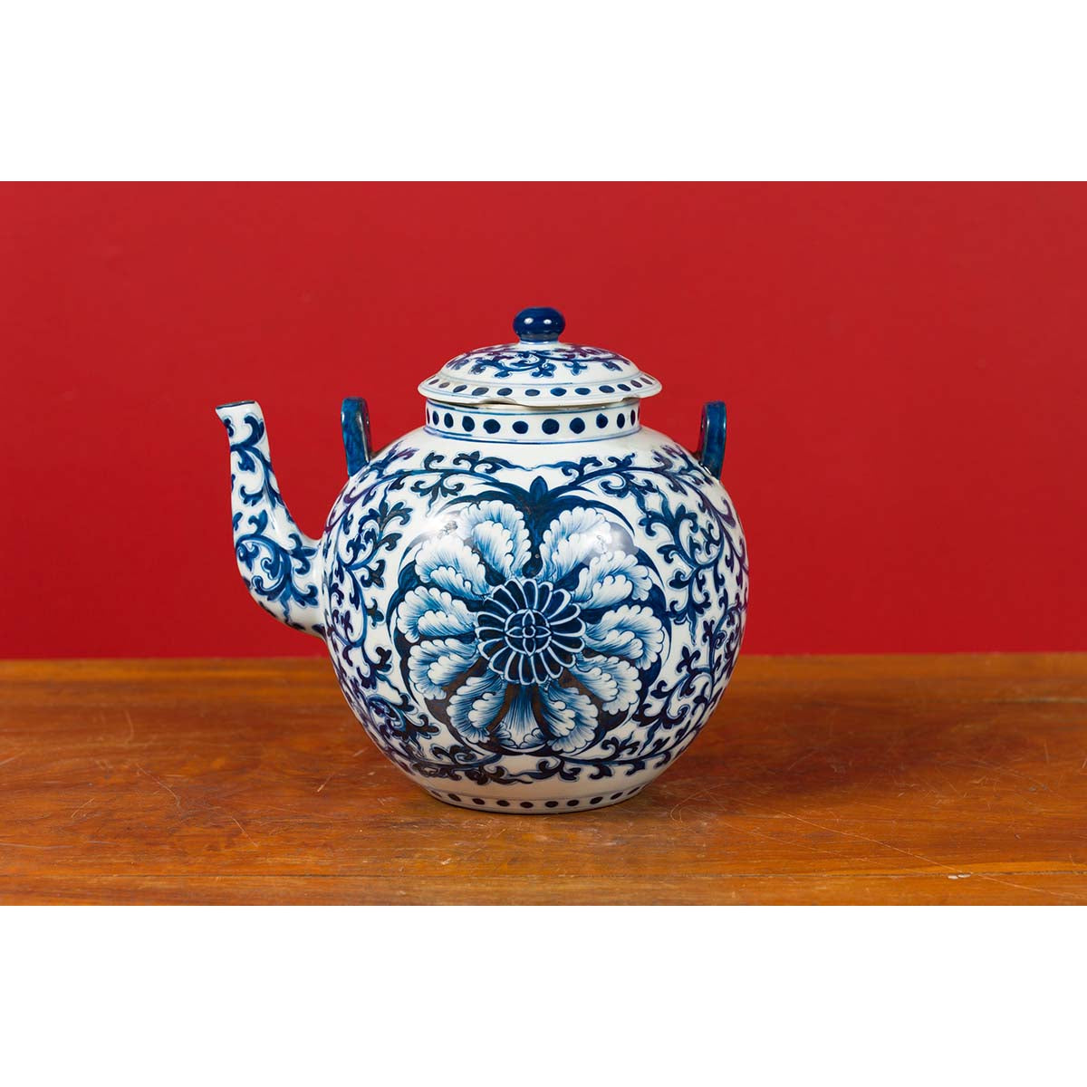 Chinese Vintage Blue and White Porcelain Teapot with Scrolling Foliage Decor-3. Asian & Chinese Furniture, Art, Antiques, Vintage Home Décor for sale at FEA Home