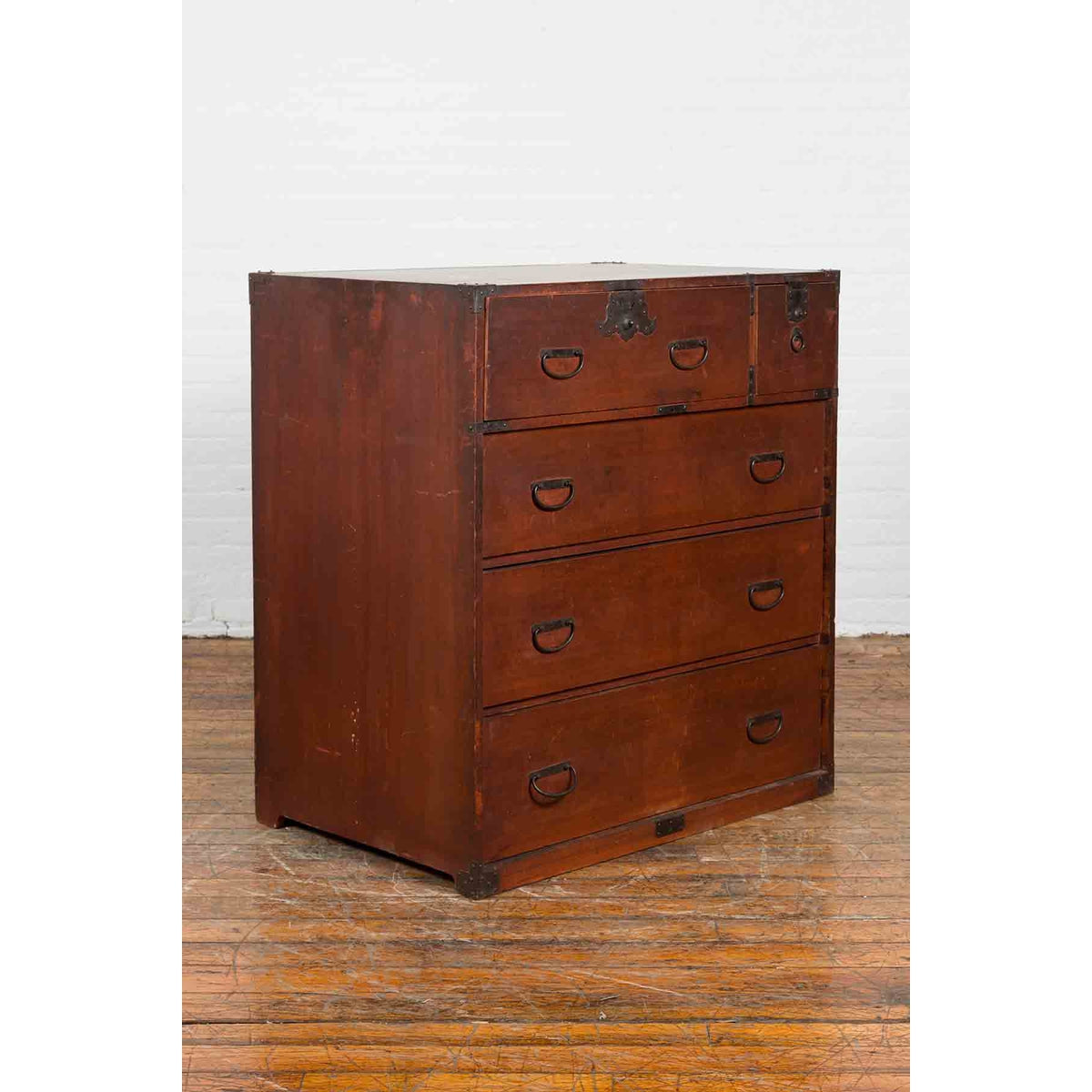 Japanese Taishō Period Early 20th Century Tansu Chest with Five Drawers-9. Asian & Chinese Furniture, Art, Antiques, Vintage Home Décor for sale at FEA Home
