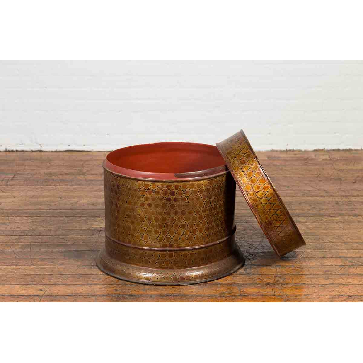 Burmese Vintage Negora Lacquer Circular Box with Snake Skin Pattern-13. Asian & Chinese Furniture, Art, Antiques, Vintage Home Décor for sale at FEA Home