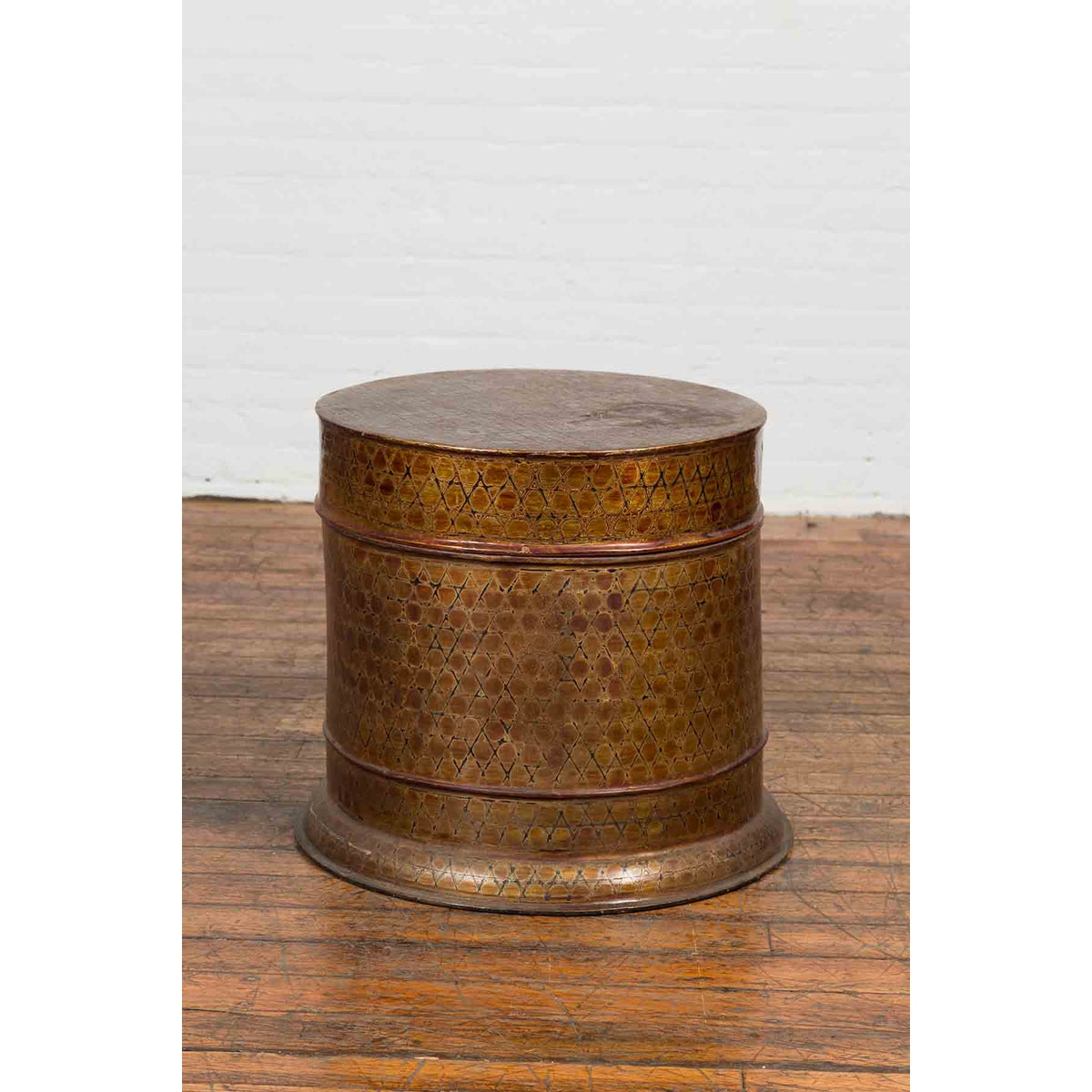 Burmese Vintage Negora Lacquer Circular Box with Snake Skin Pattern-5. Asian & Chinese Furniture, Art, Antiques, Vintage Home Décor for sale at FEA Home