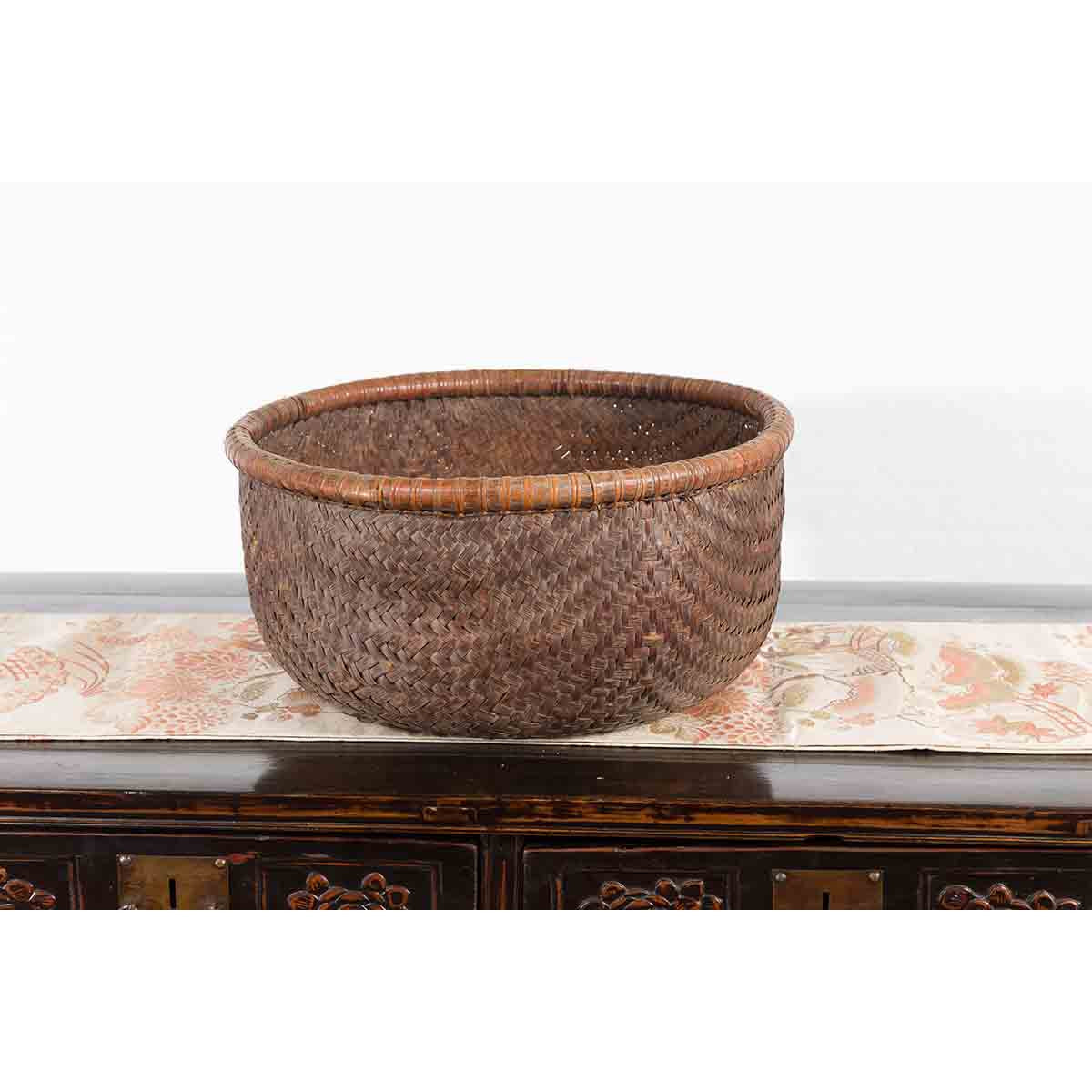 Rustic Chinese Qing Dynasty 19th Century Woven Rattan Round Grain Basket-5. Asian & Chinese Furniture, Art, Antiques, Vintage Home Décor for sale at FEA Home