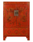 Red lacquer wood cabinet, Qing Dynasty 19th century, with gilded chinoiserie décor and decorative metal front clasp.