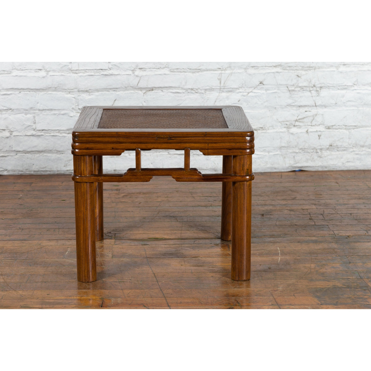 Qing Dynasty 19th Century Chinese Wooden Side Table with Pillar Strut Motifs-3. Asian & Chinese Furniture, Art, Antiques, Vintage Home Décor for sale at FEA Home
