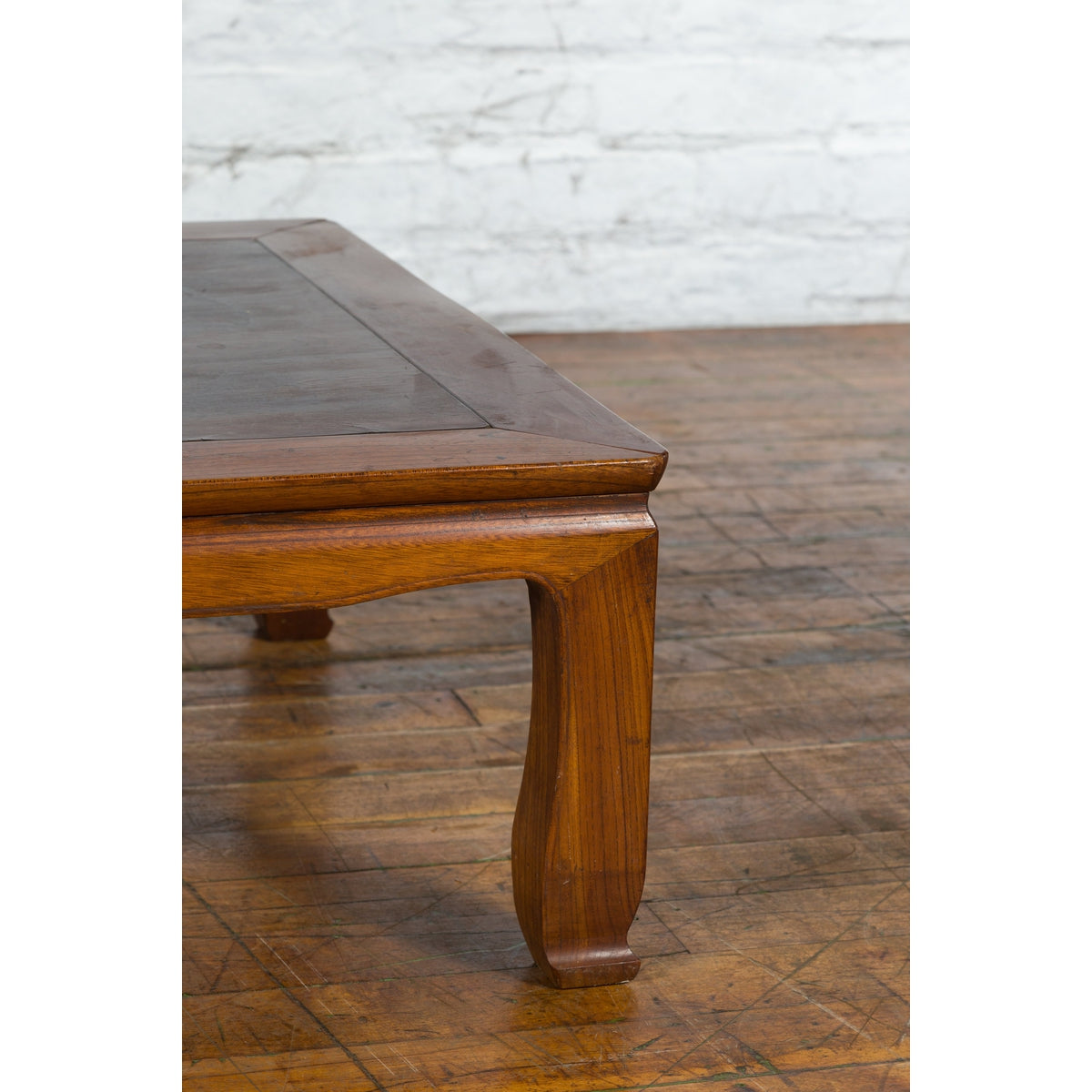 Chinese Vintage Low Coffee Table with Two-Toned Top and Curving Legs-5. Asian & Chinese Furniture, Art, Antiques, Vintage Home Décor for sale at FEA Home