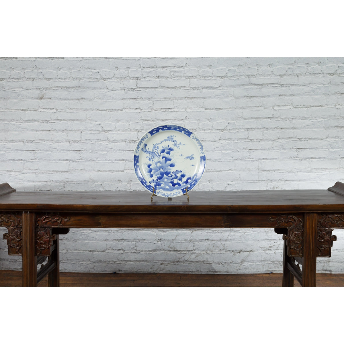 19th Century Japanese Porcelain Imari Plate with Painted Blue and White Décor-3. Asian & Chinese Furniture, Art, Antiques, Vintage Home Décor for sale at FEA Home