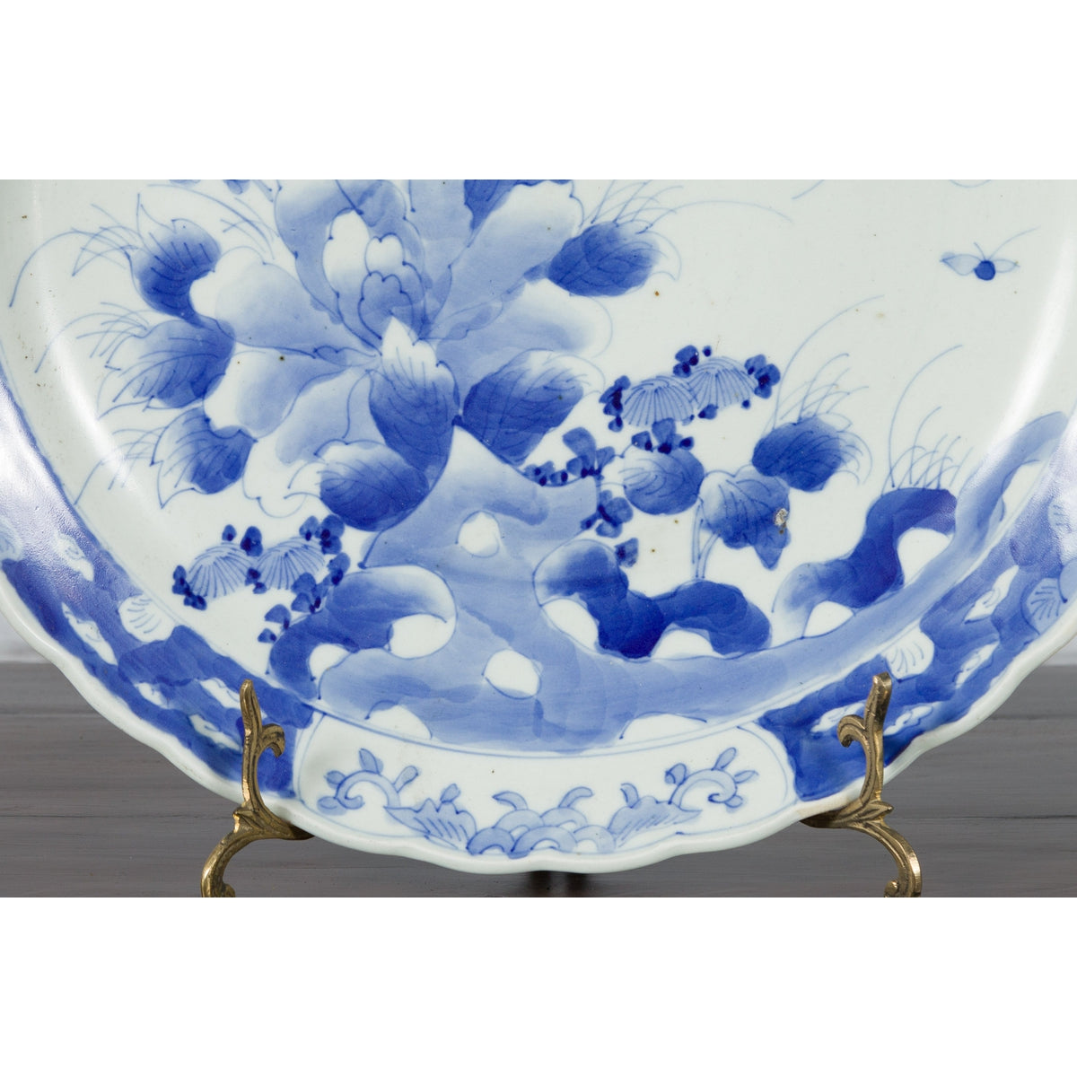 19th Century Japanese Porcelain Imari Plate with Painted Blue and White Décor-8. Asian & Chinese Furniture, Art, Antiques, Vintage Home Décor for sale at FEA Home