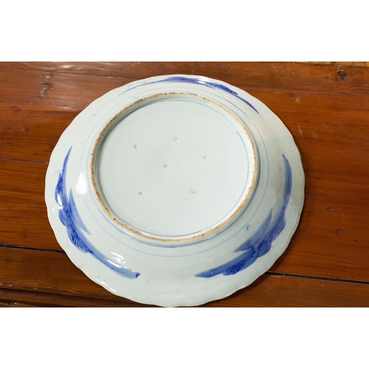 19th Century Japanese Porcelain Imari Plate with Painted Blue and White Décor-18. Asian & Chinese Furniture, Art, Antiques, Vintage Home Décor for sale at FEA Home