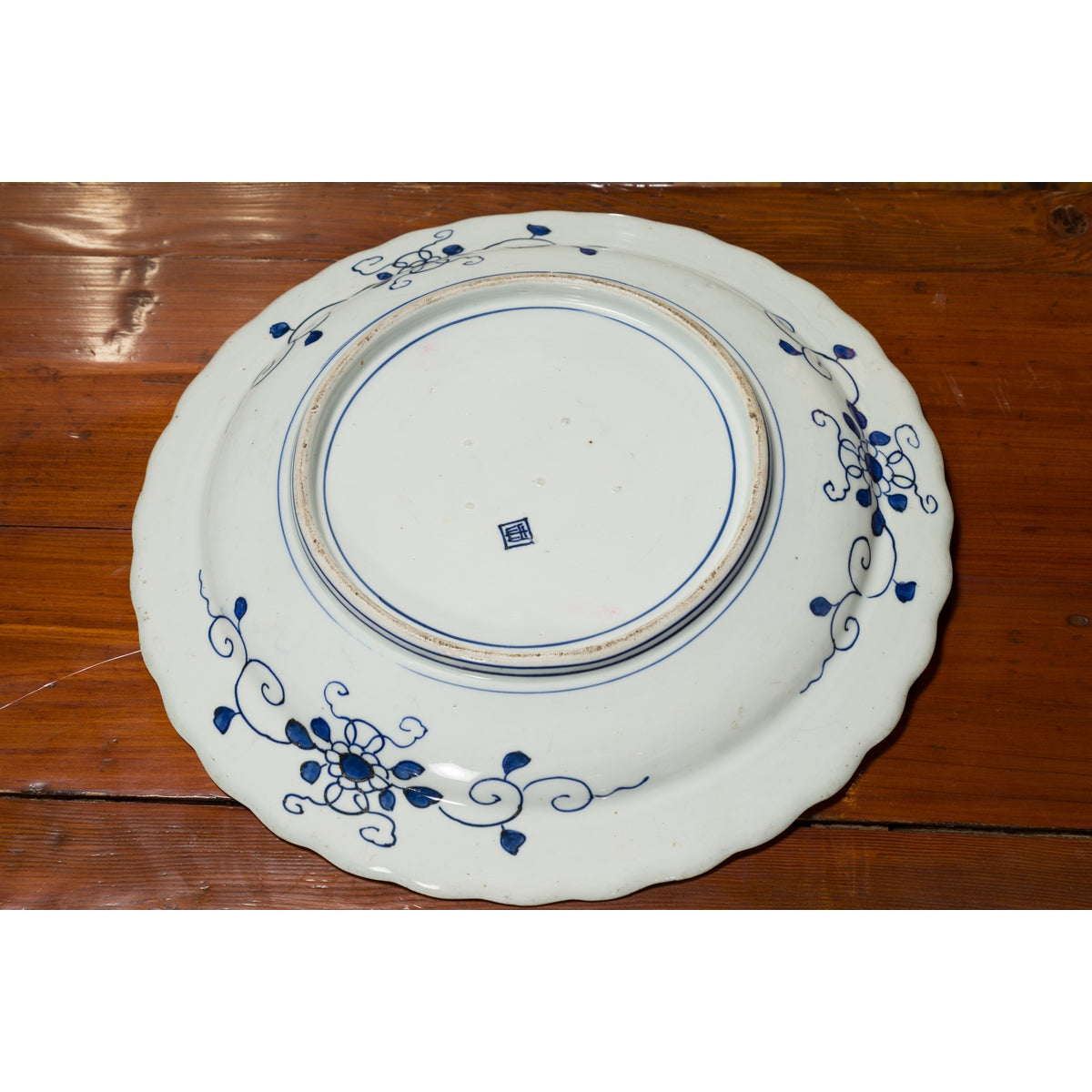 19th Century Japanese Porcelain Imari Plate with Painted Blue and White Décor-19. Asian & Chinese Furniture, Art, Antiques, Vintage Home Décor for sale at FEA Home