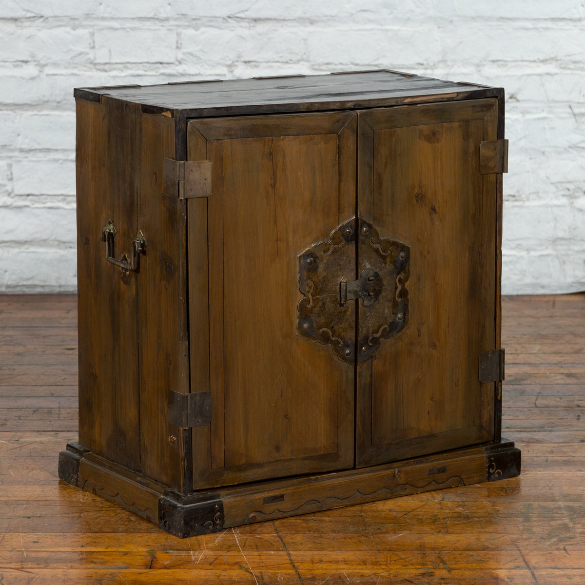 A Chinese Qing Dynasty Period 19th Century Carrying Chest with Lateral Handles-10. Asian & Chinese Furniture, Art, Antiques, Vintage Home Décor for sale at FEA Home