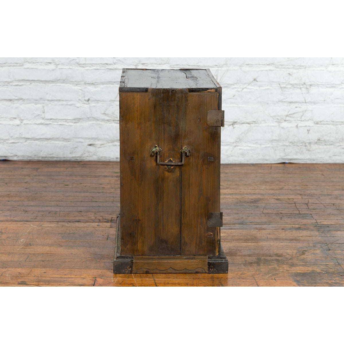 A Chinese Qing Dynasty Period 19th Century Carrying Chest with Lateral Handles-12. Asian & Chinese Furniture, Art, Antiques, Vintage Home Décor for sale at FEA Home