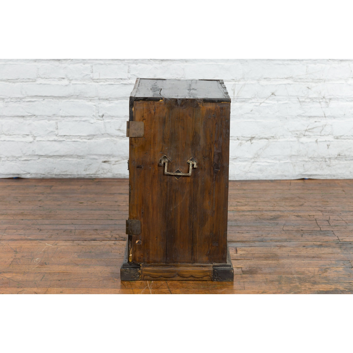 A Chinese Qing Dynasty Period 19th Century Carrying Chest with Lateral Handles-13. Asian & Chinese Furniture, Art, Antiques, Vintage Home Décor for sale at FEA Home