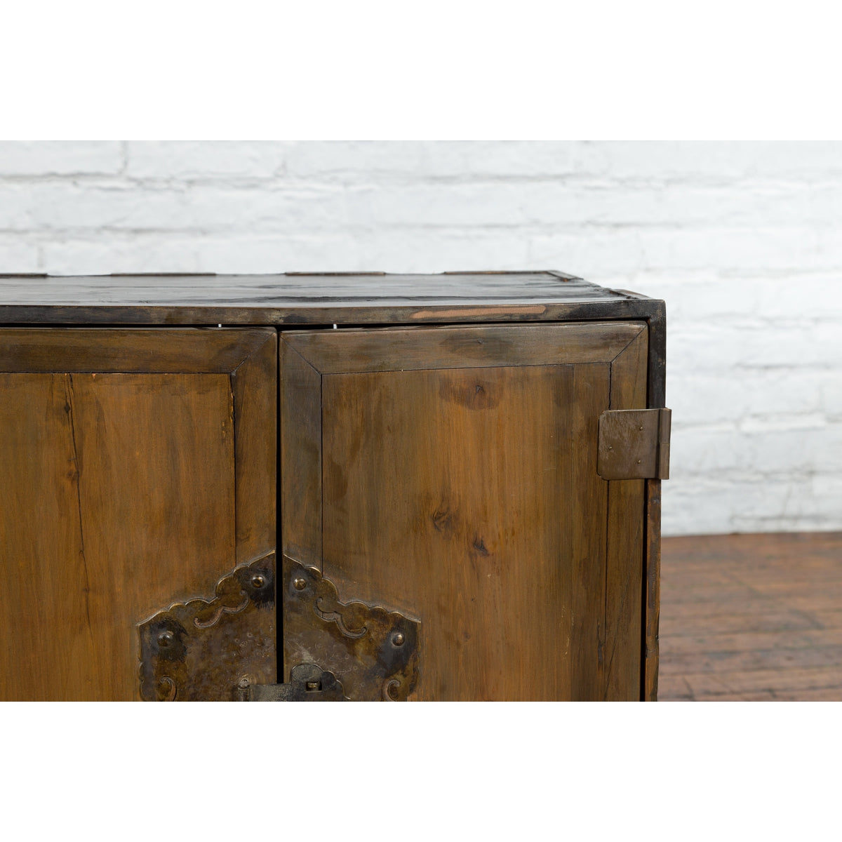 A Chinese Qing Dynasty Period 19th Century Carrying Chest with Lateral Handles-16. Asian & Chinese Furniture, Art, Antiques, Vintage Home Décor for sale at FEA Home
