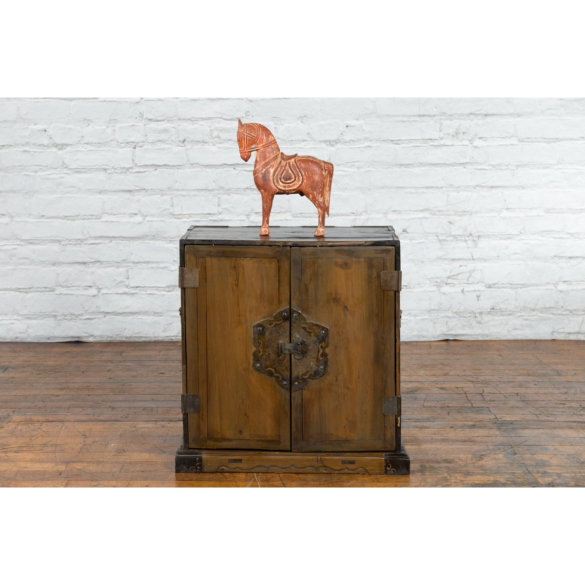 A Chinese Qing Dynasty Period 19th Century Carrying Chest with Lateral Handles-9. Asian & Chinese Furniture, Art, Antiques, Vintage Home Décor for sale at FEA Home