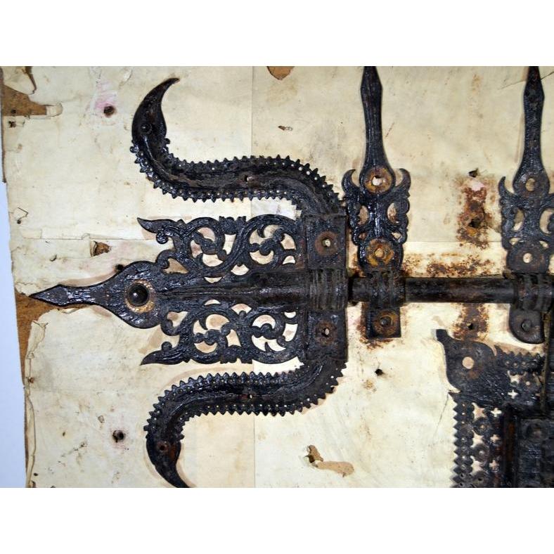 Antique Kerala Indian Iron Gate Lock-4. Asian & Chinese Furniture, Art, Antiques, Vintage Home Décor for sale at FEA Home