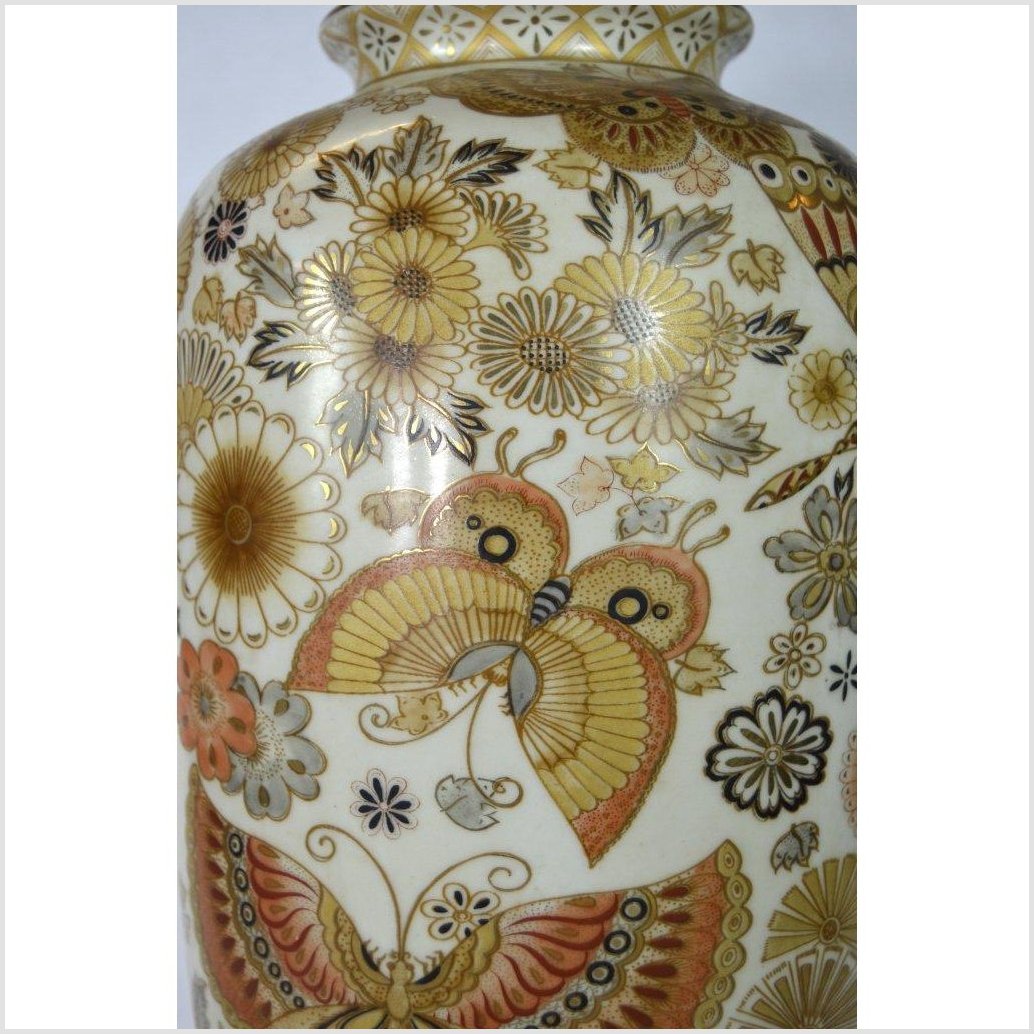 Chinese Hand Painted Porcelain Vase-2. Asian & Chinese Furniture, Art, Antiques, Vintage Home Décor for sale at FEA Home