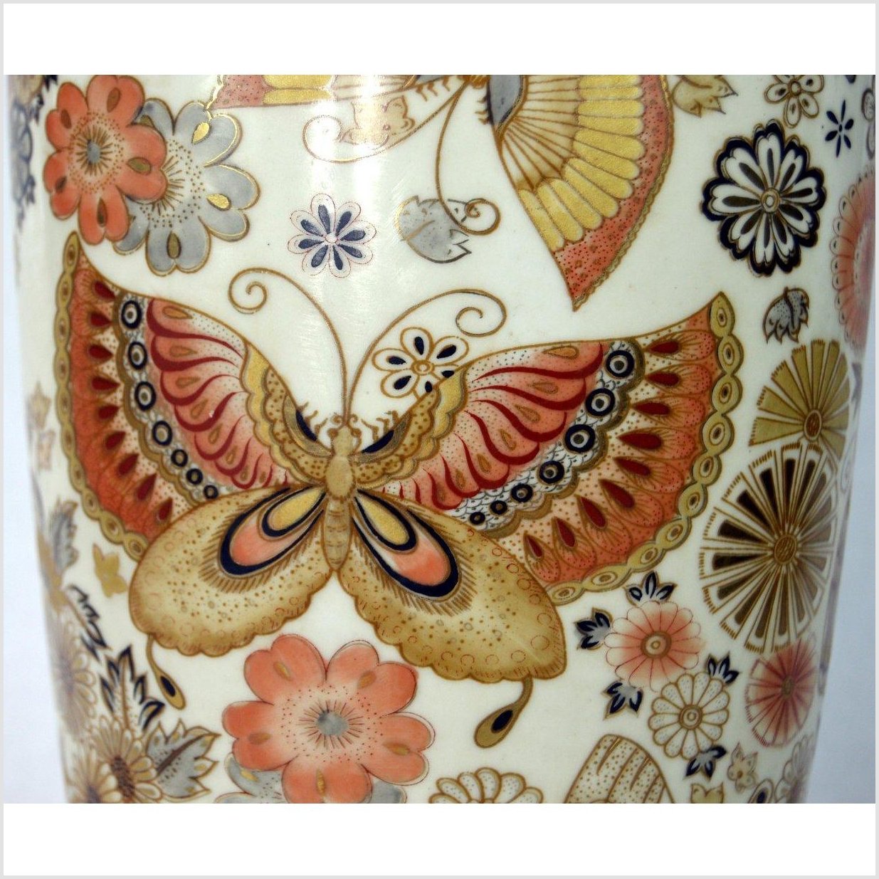 Chinese Hand Painted Porcelain Vase-3. Asian & Chinese Furniture, Art, Antiques, Vintage Home Décor for sale at FEA Home