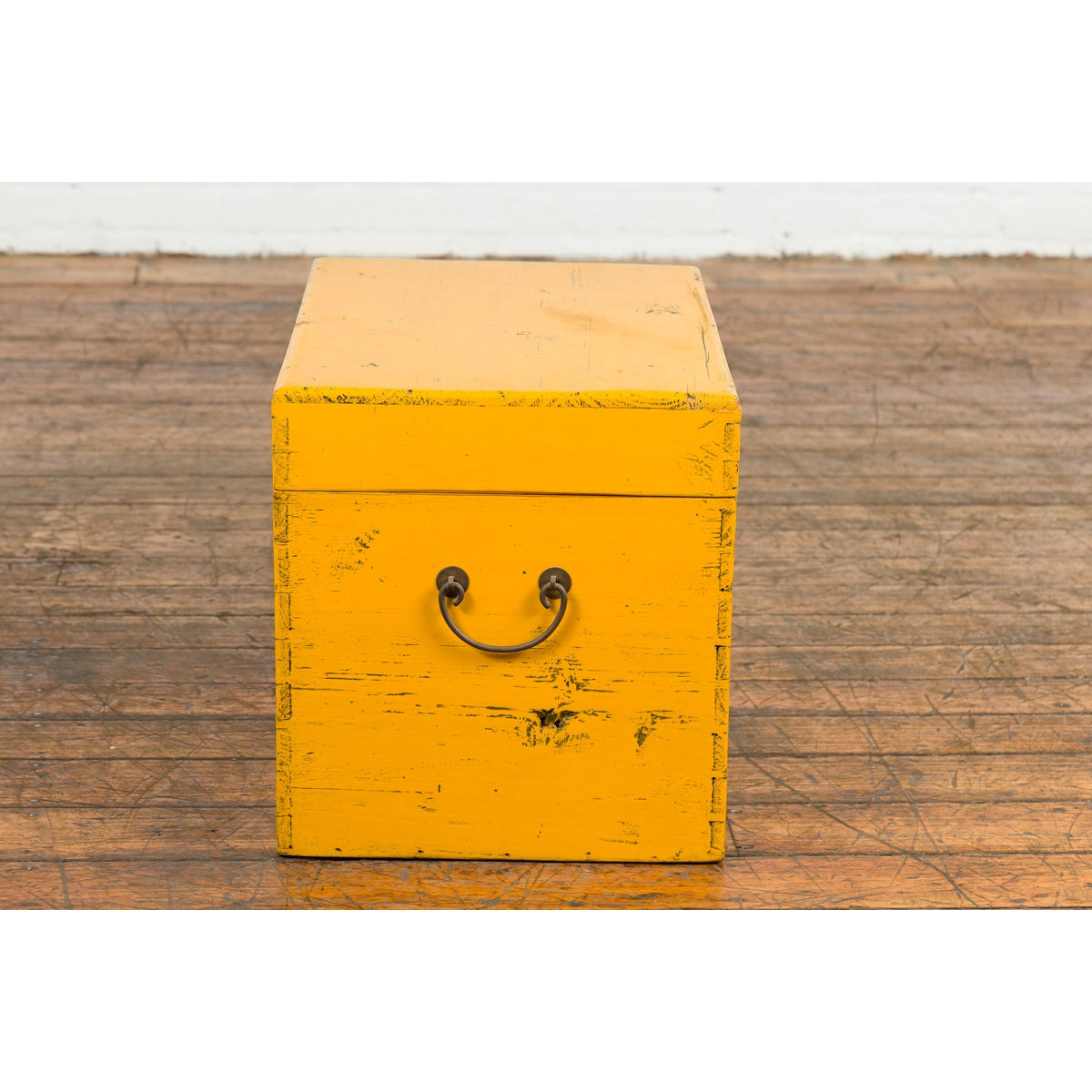 Chinese Late Qing Dynasty Yellow Lacquered Blanket Chest with Brass Hardware-8. Asian & Chinese Furniture, Art, Antiques, Vintage Home Décor for sale at FEA Home