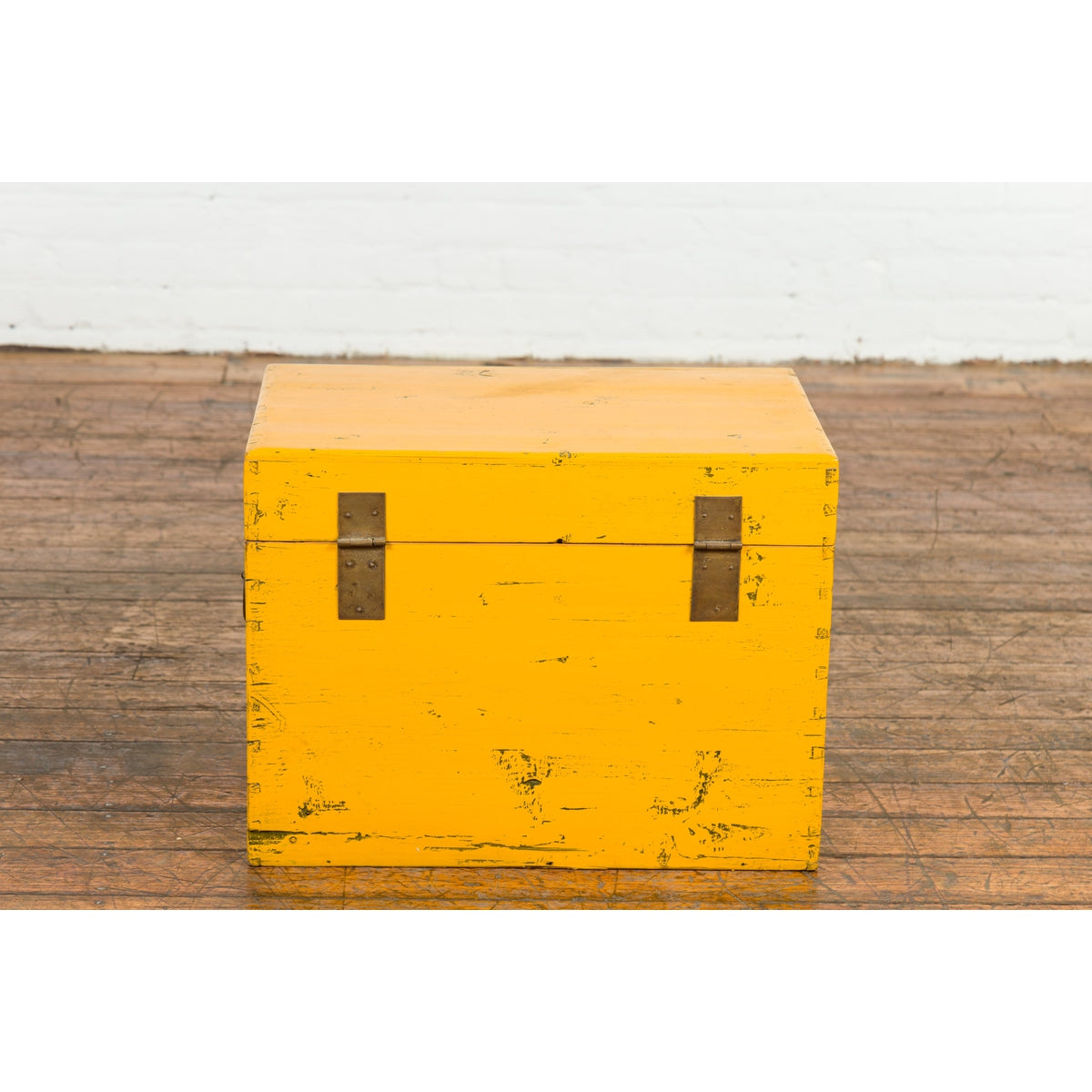 Chinese Late Qing Dynasty Yellow Lacquered Blanket Chest with Brass Hardware-9. Asian & Chinese Furniture, Art, Antiques, Vintage Home Décor for sale at FEA Home