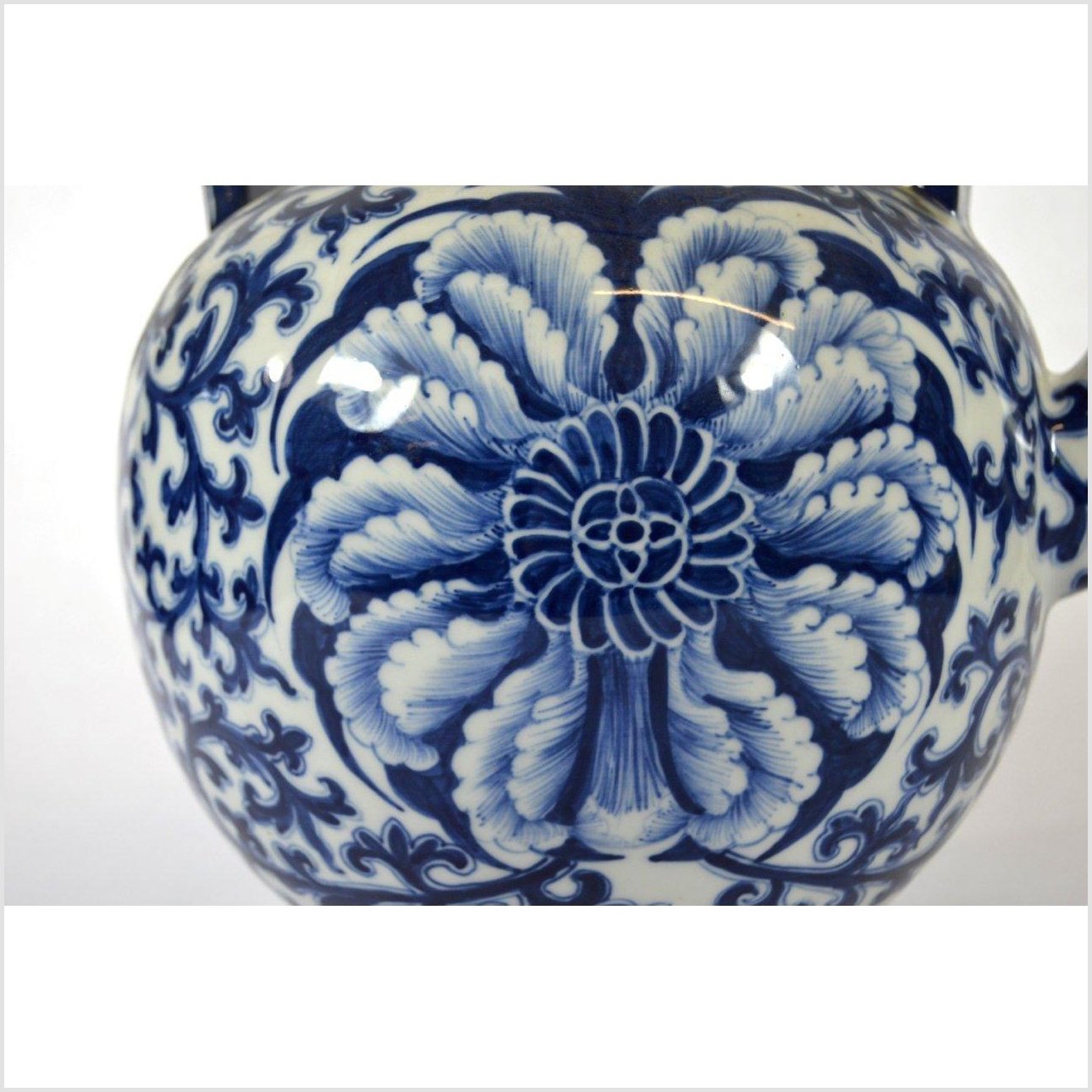 Chinese Porcelain Teapot-3. Asian & Chinese Furniture, Art, Antiques, Vintage Home Décor for sale at FEA Home