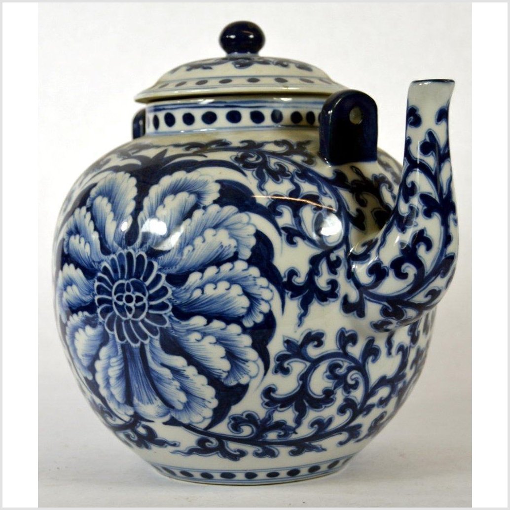 Chinese Porcelain Teapot-4. Asian & Chinese Furniture, Art, Antiques, Vintage Home Décor for sale at FEA Home