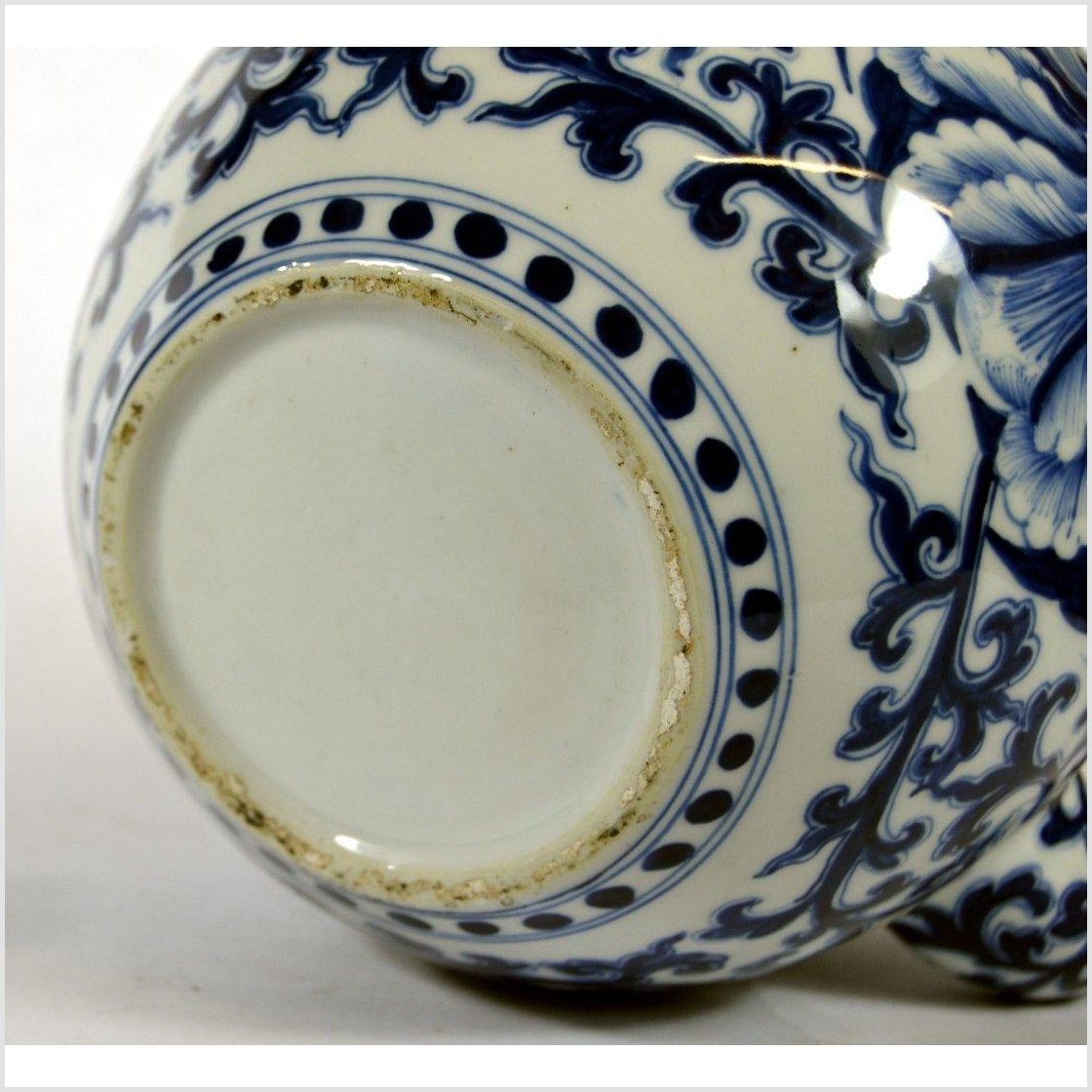 Chinese Porcelain Teapot-9. Asian & Chinese Furniture, Art, Antiques, Vintage Home Décor for sale at FEA Home