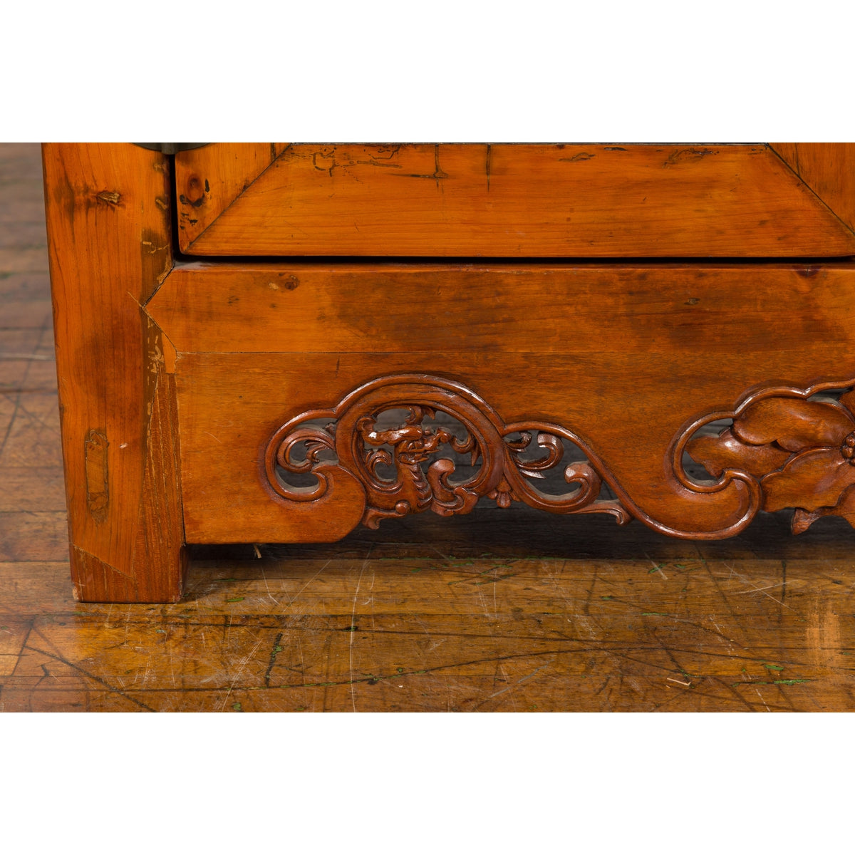 Chinese Qing Dynasty 19th Century Two-Toned Elm Cabinet with Burl Wood Accents-12. Asian & Chinese Furniture, Art, Antiques, Vintage Home Décor for sale at FEA Home