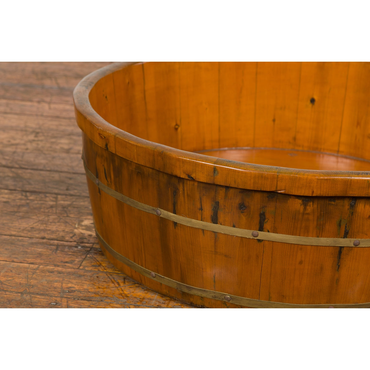 Chinese Qing Dynasty Period 19th Century Elm Round Rice Tray with Brass Braces-4. Asian & Chinese Furniture, Art, Antiques, Vintage Home Décor for sale at FEA Home
