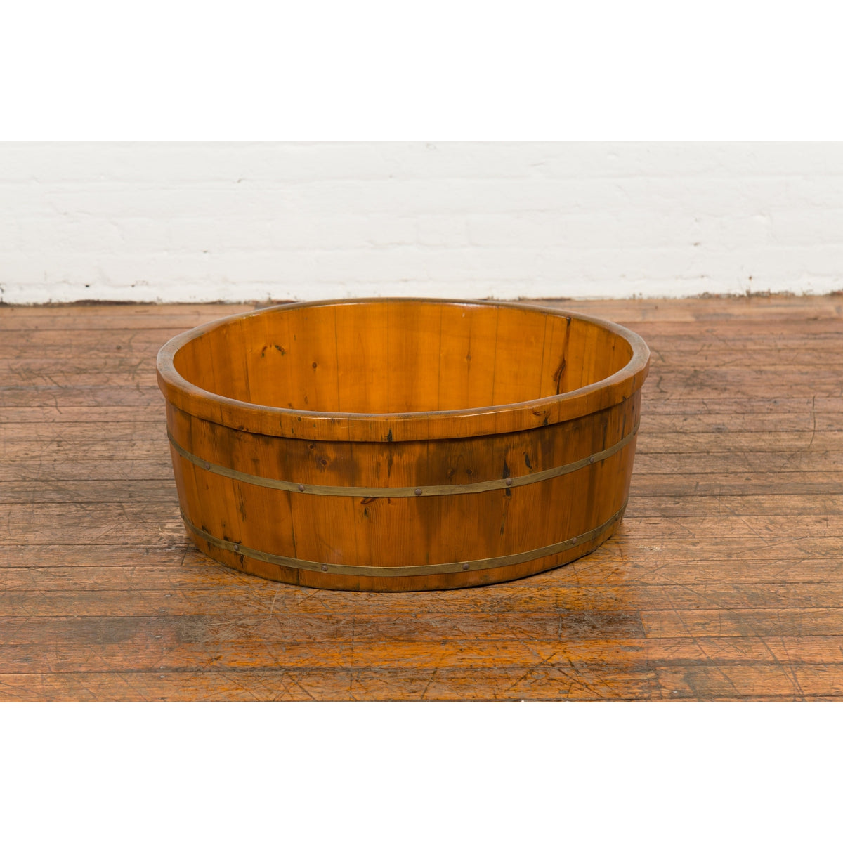 Chinese Qing Dynasty Period 19th Century Elm Round Rice Tray with Brass Braces-9. Asian & Chinese Furniture, Art, Antiques, Vintage Home Décor for sale at FEA Home
